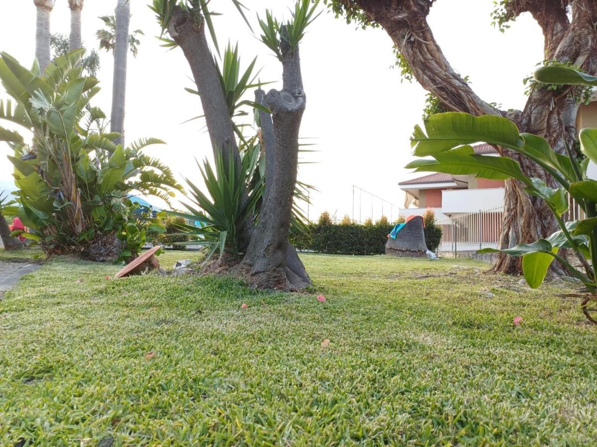 Villa Ti Porto Al Mare Mascali Esterno foto